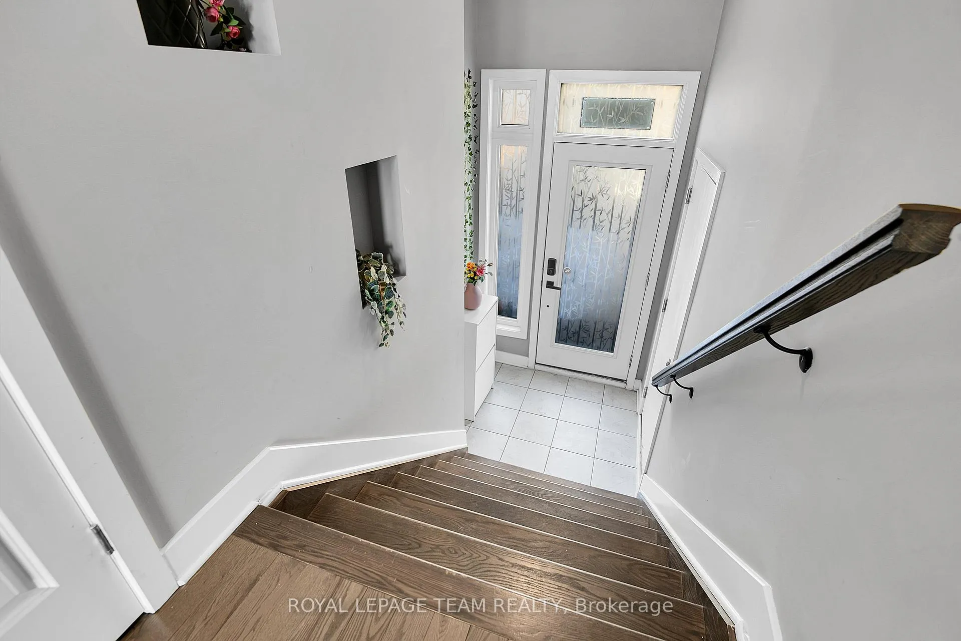 Photo 3 of 412 Terravita Private, Ottawa, Windsor Park Village — HOMEH