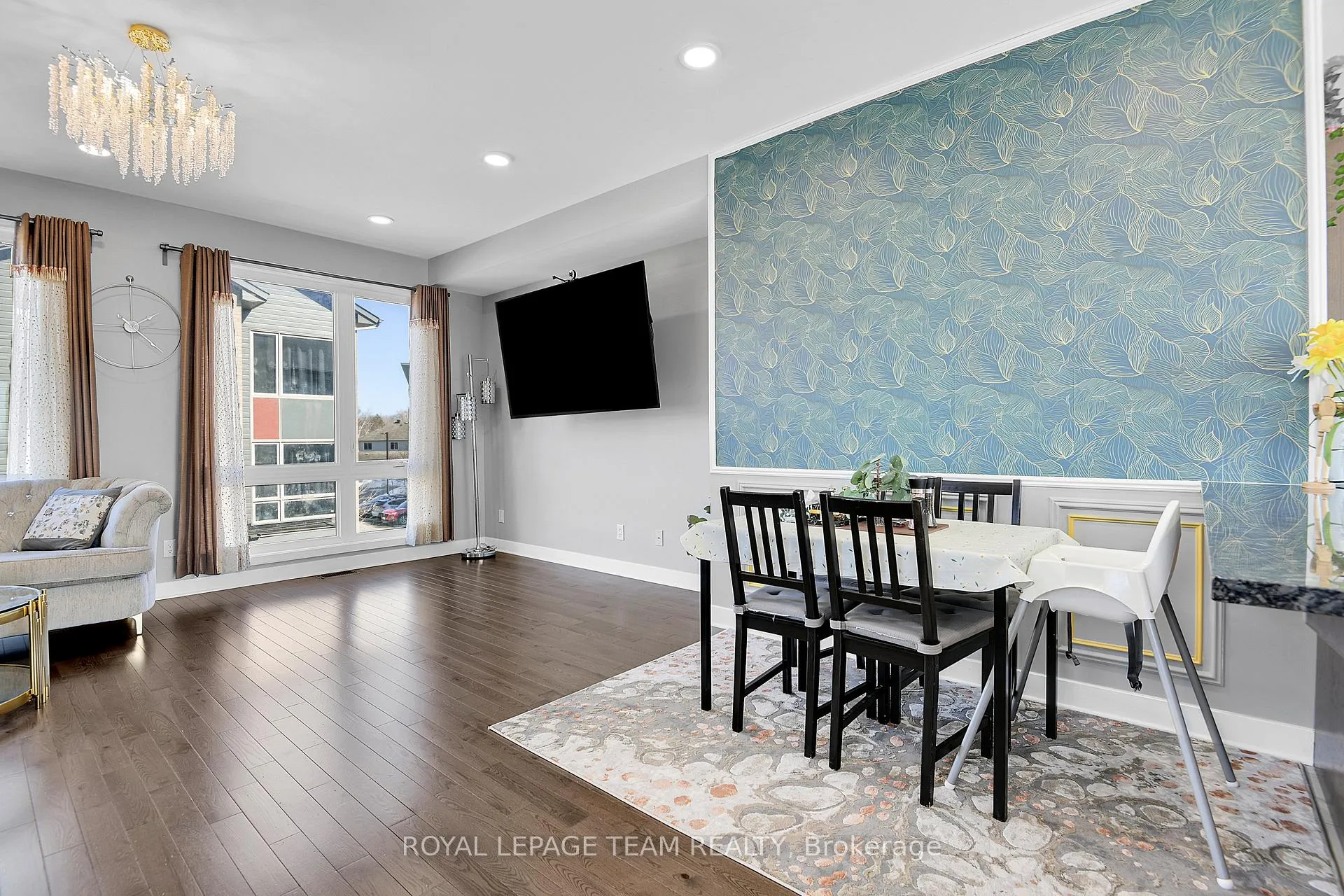 Photo 12 of 412 Terravita Private, Ottawa, Windsor Park Village — HOMEH