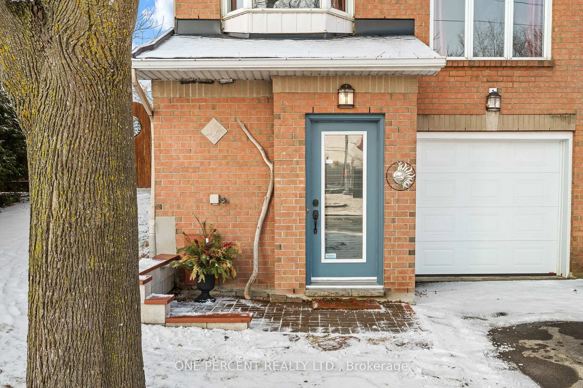 Photo 3 of 30 Maplehurst Avenue, Ottawa, Bayshore — HOMEH