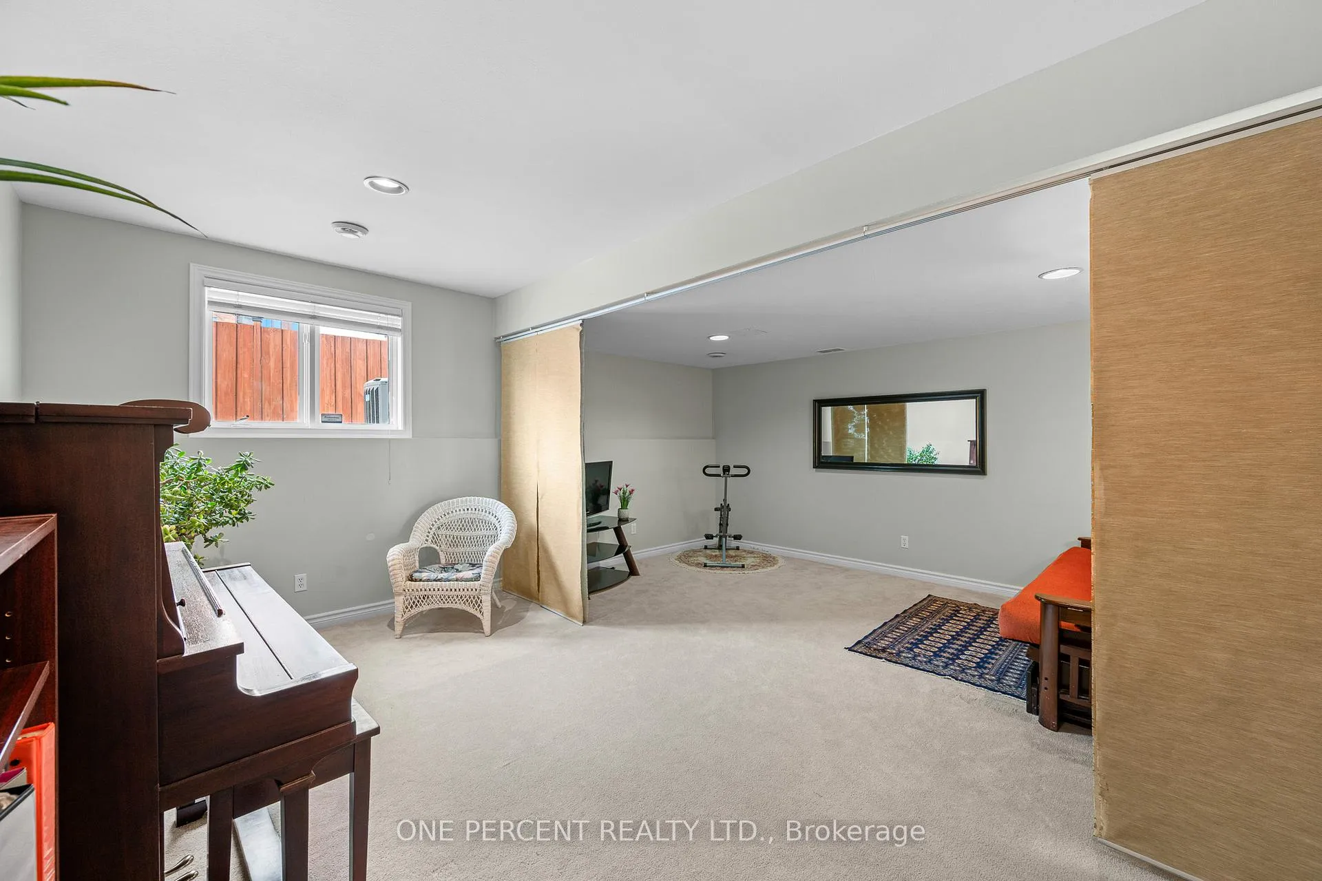 Photo 8 of 30 Maplehurst Avenue, Ottawa, Bayshore — HOMEH