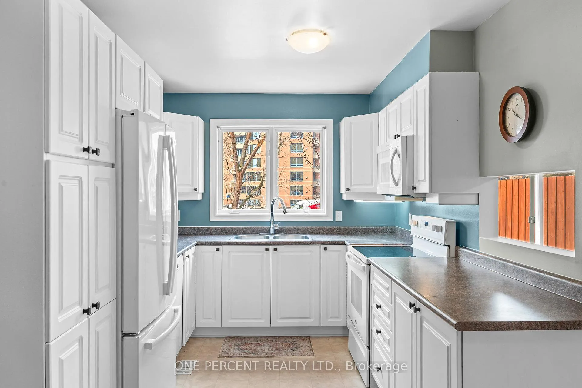 Photo 21 of 30 Maplehurst Avenue, Ottawa, Bayshore — HOMEH