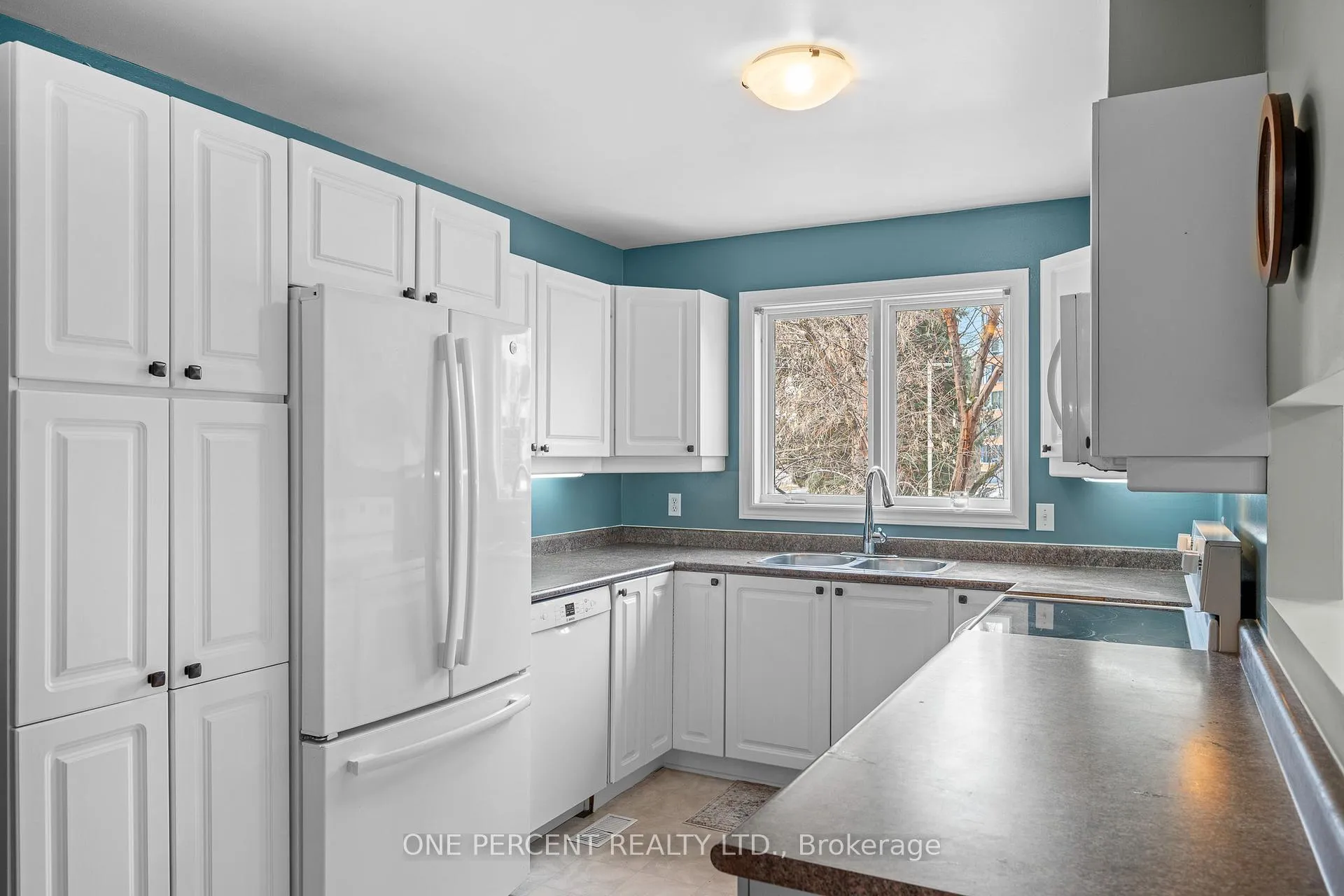 Photo 22 of 30 Maplehurst Avenue, Ottawa, Bayshore — HOMEH