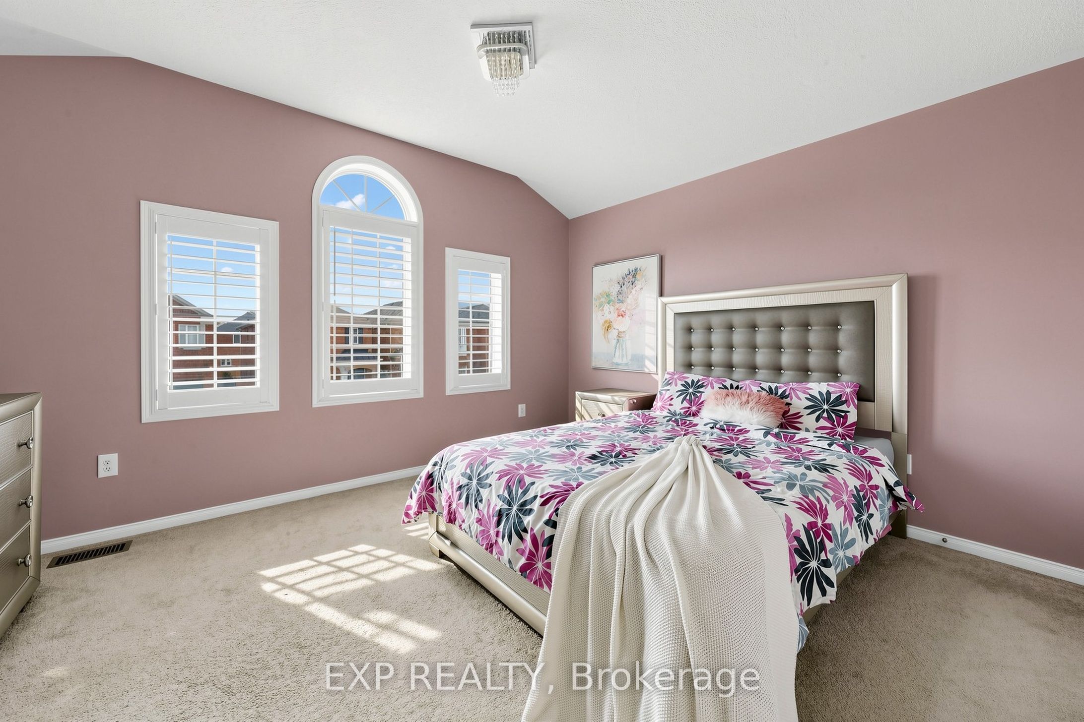 Photo 25 of 101 Cookview Drive, Brampton, Sandringham-Wellington — HOMEH