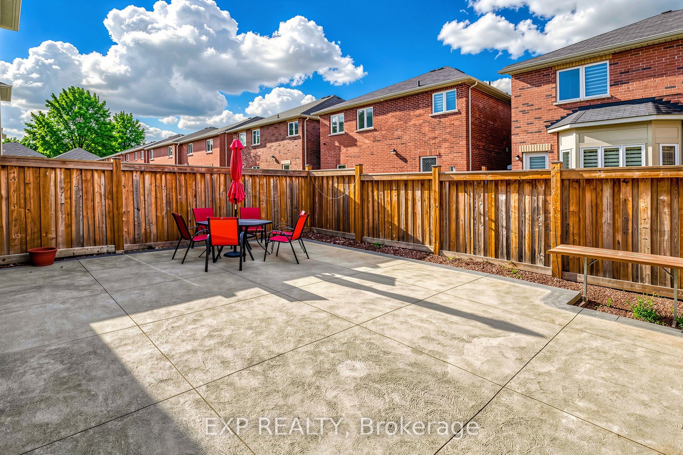 Photo 47 of 101 Cookview Drive, Brampton, Sandringham-Wellington — HOMEH