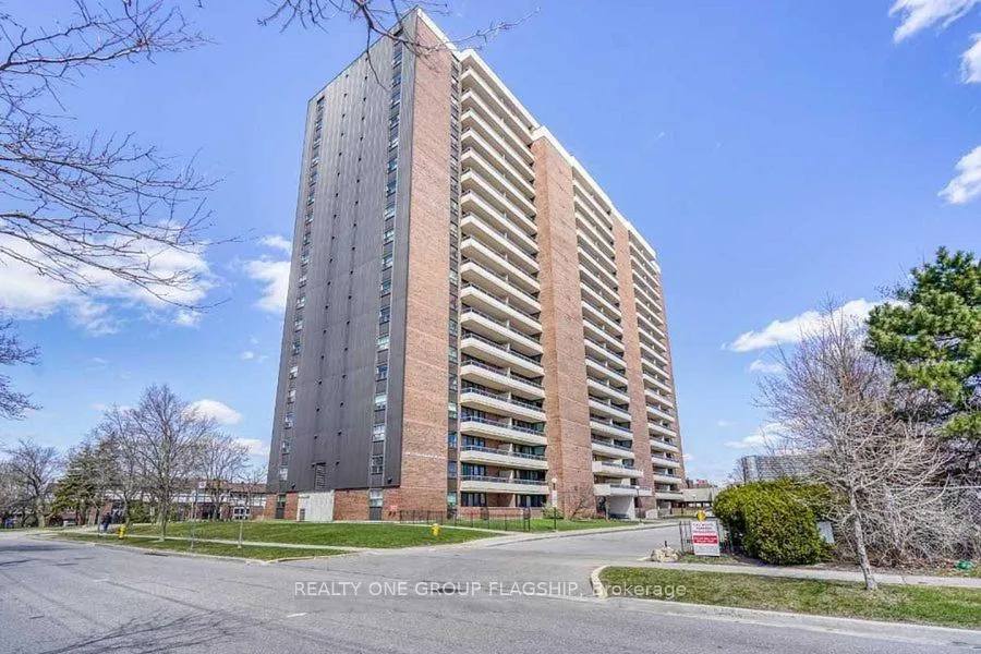 Front of Unit 1209, 15 Torrance Road