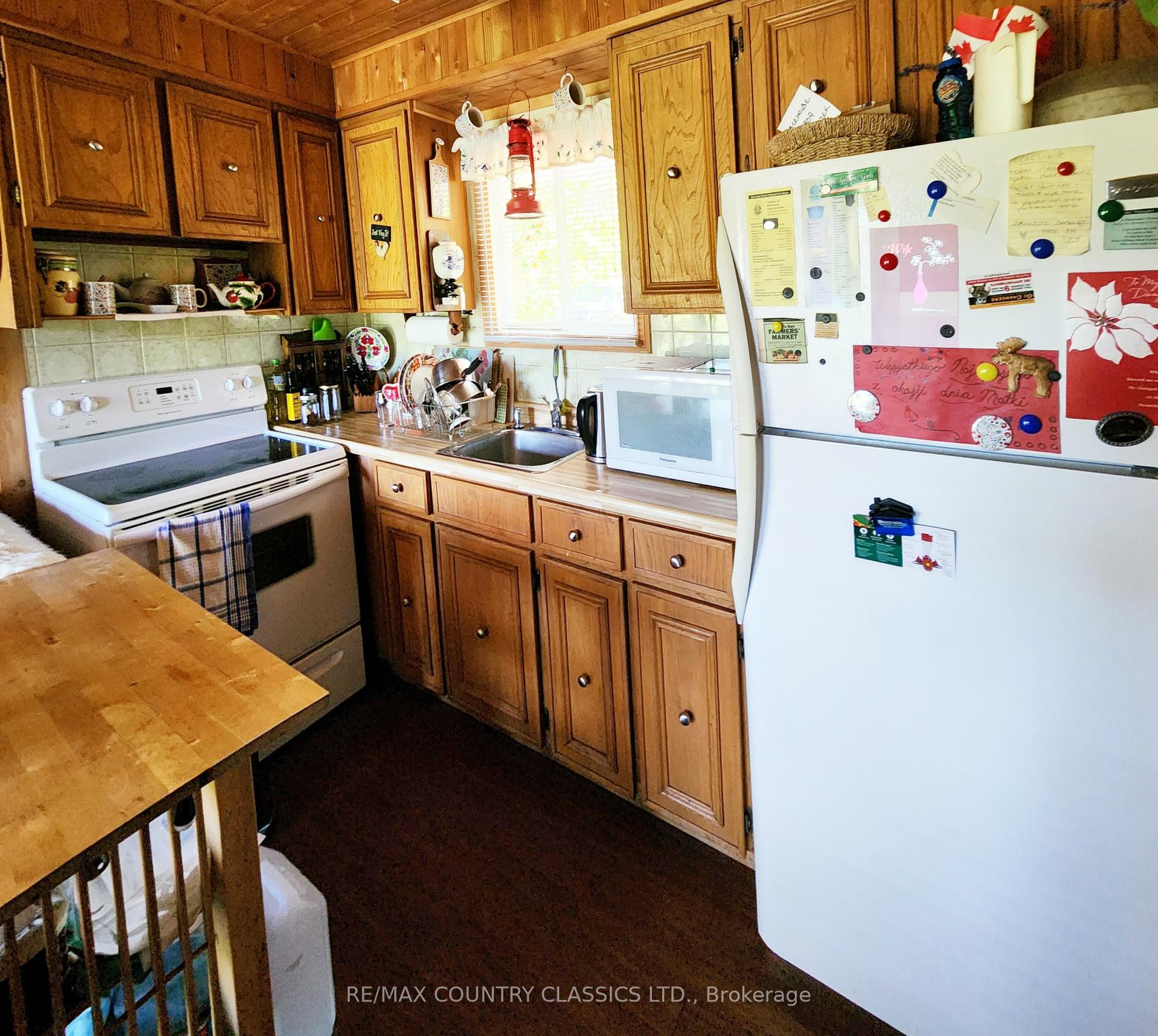 Photo 11 of 111 Suncrest Lane, Madawaska Valley, Madawaska Valley — HOMEH