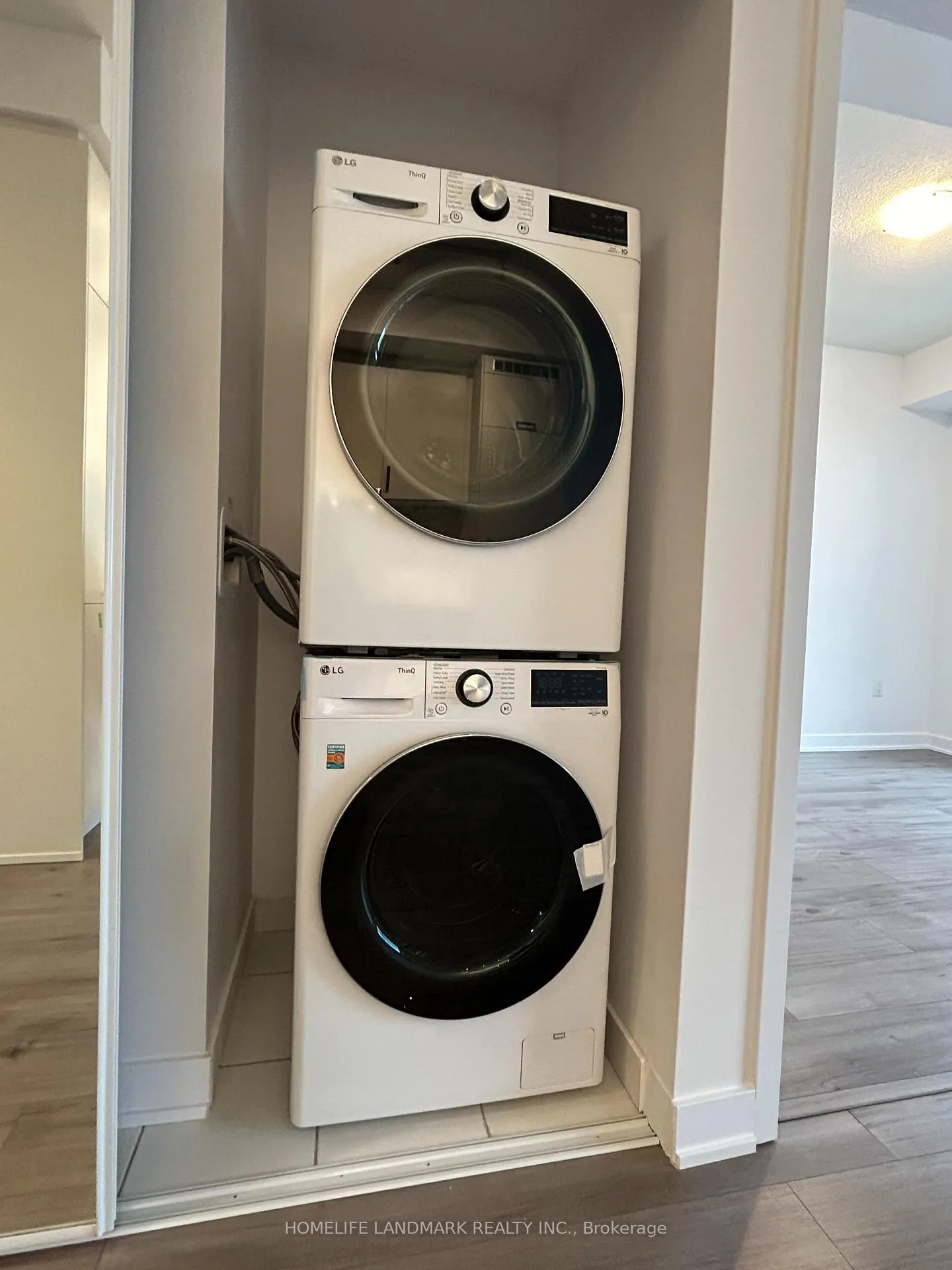 Photo 13 of Unit 1511, 60 Honeycrisp Crescent, Vaughan, Vaughan Corporate Centre — HOMEH