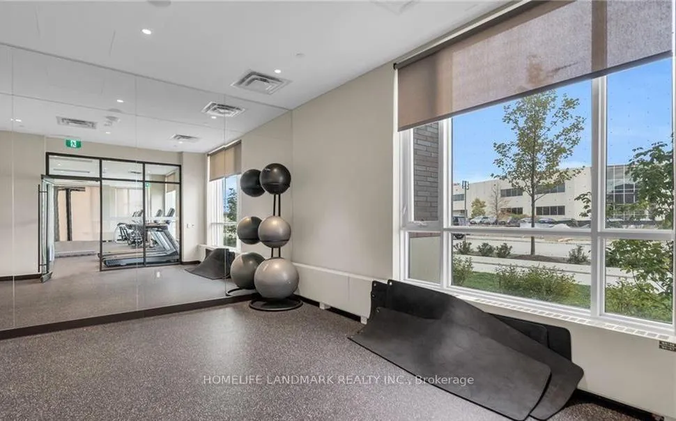 Photo 18 of Unit 1511, 60 Honeycrisp Crescent, Vaughan, Vaughan Corporate Centre — HOMEH