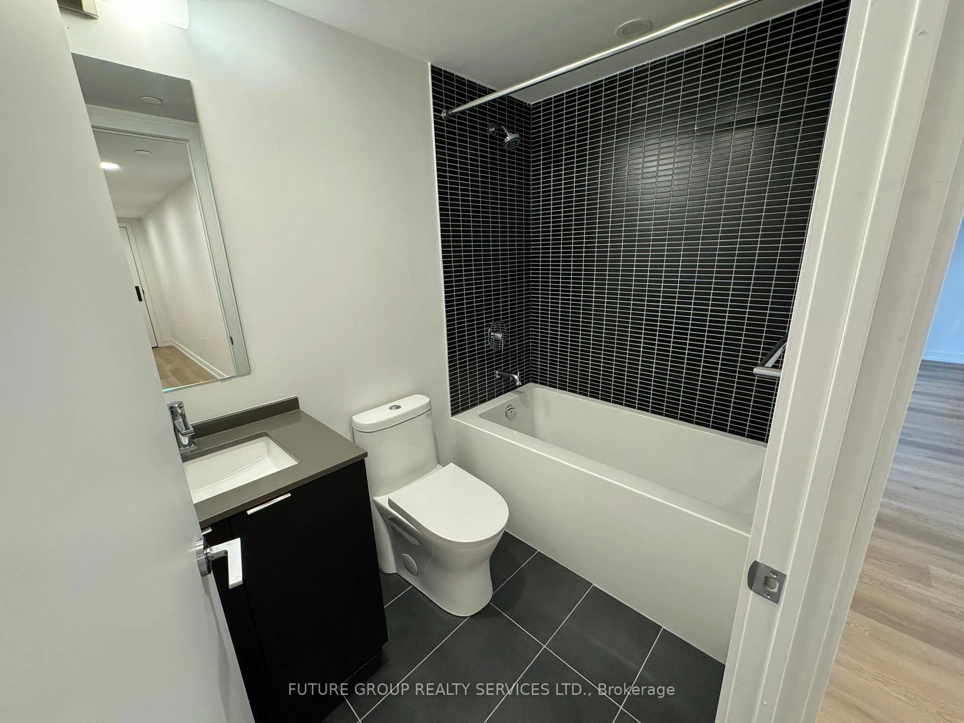 Photo 6 of Unit 1208, 1 Jarvis Street, Hamilton, Beasley — HOMEH