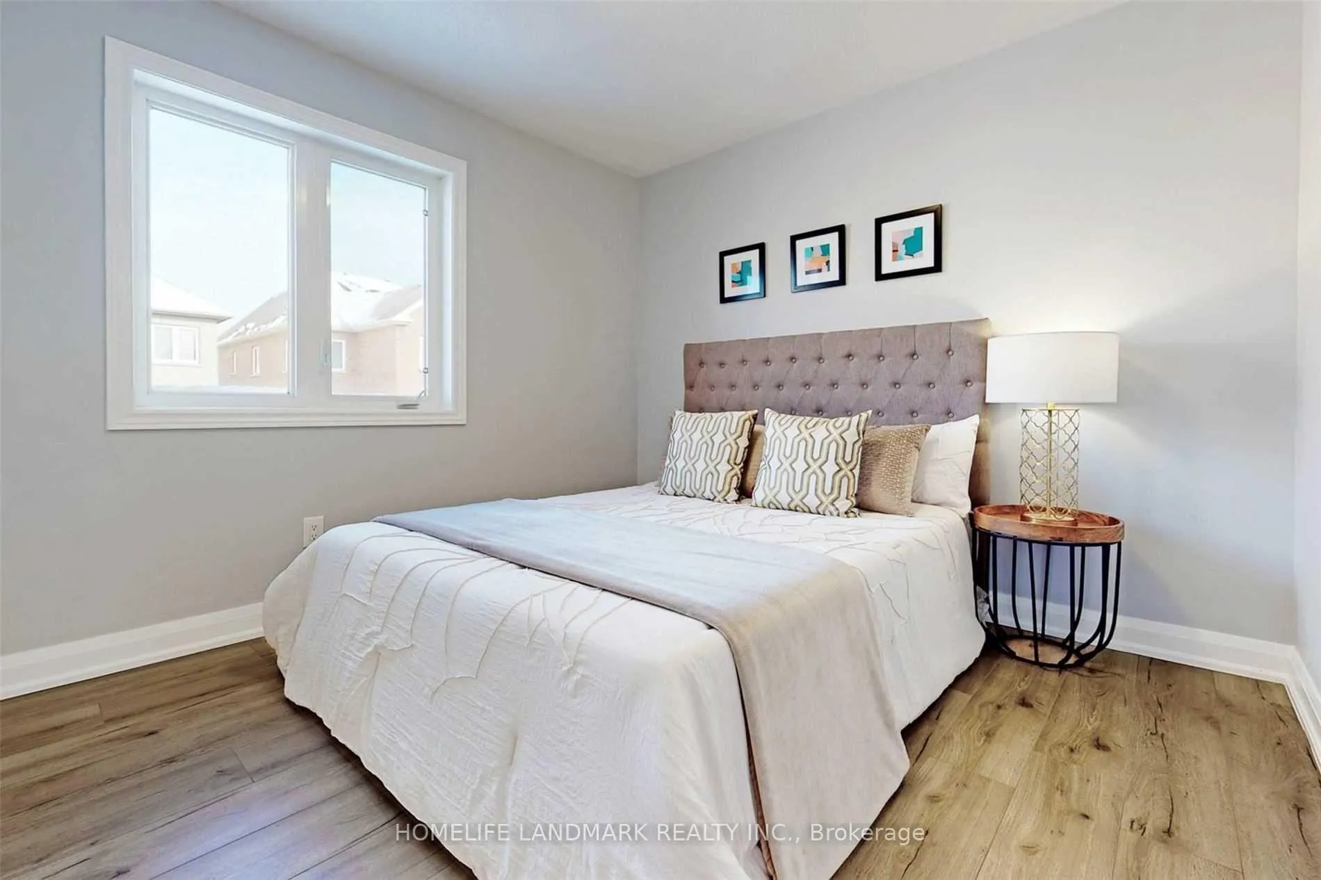 Photo 15 of Unit A, 172 District Avenue, Vaughan, Maple — HOMEH