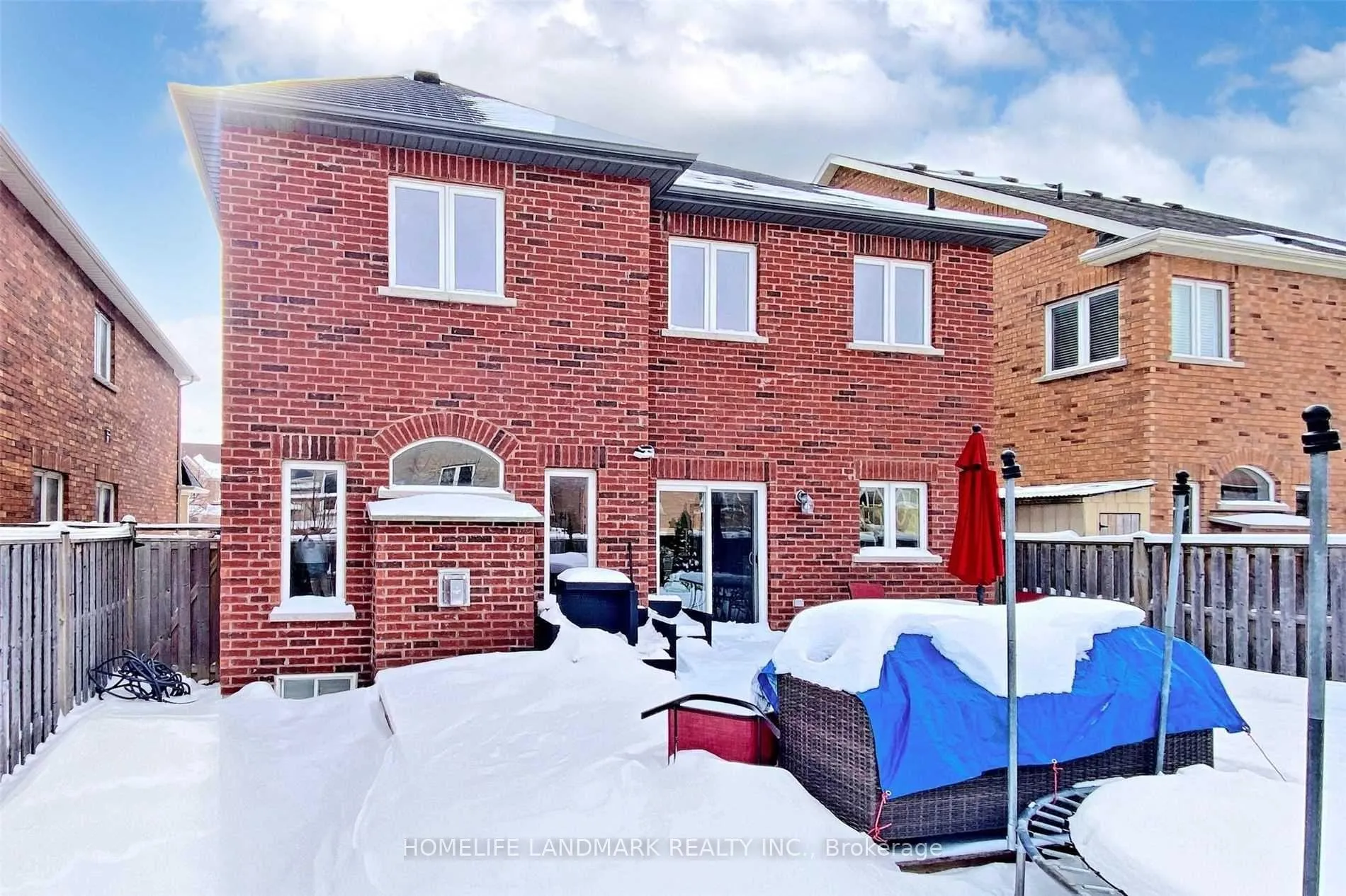 Photo 21 of Unit A, 172 District Avenue, Vaughan, Maple — HOMEH