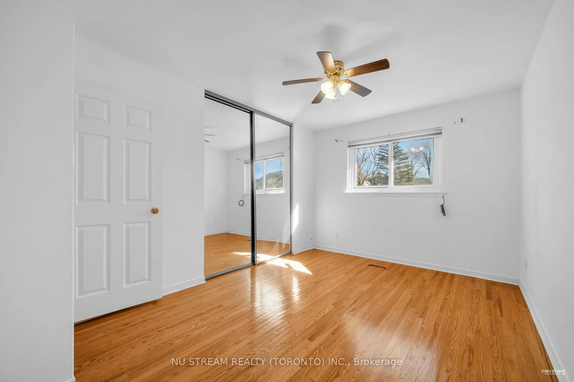 Photo 18 of 18 Emily Carr Street, Markham, Unionville — HOMEH
