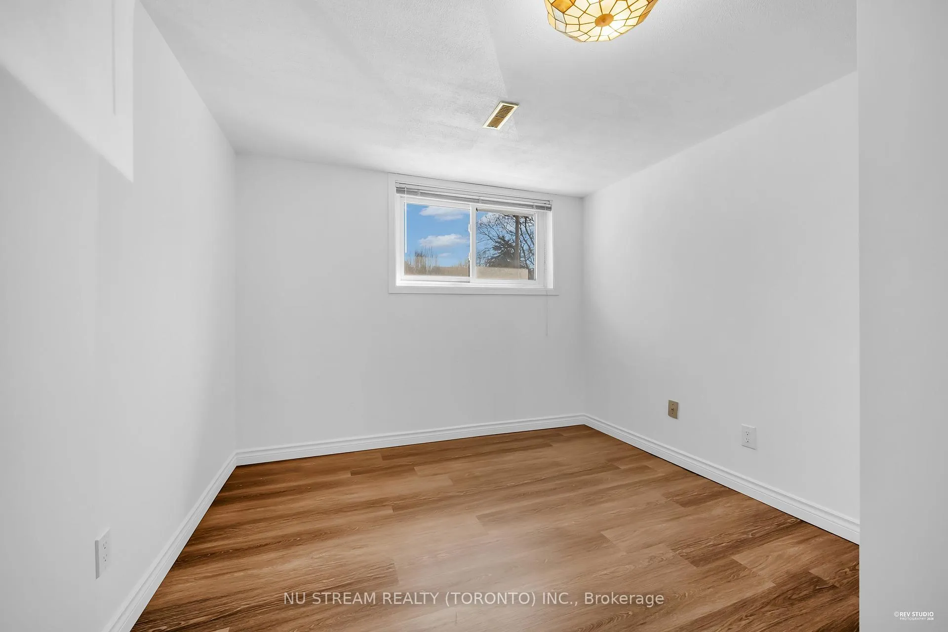 Photo 22 of 18 Emily Carr Street, Markham, Unionville — HOMEH