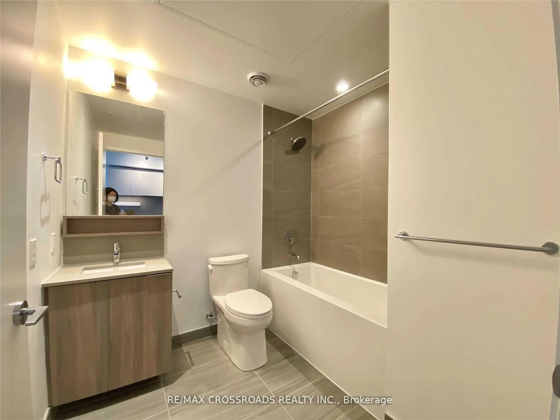 Photo 10 of Unit 4001, 950 Portage Parkway, Vaughan, Vaughan Corporate Centre — HOMEH