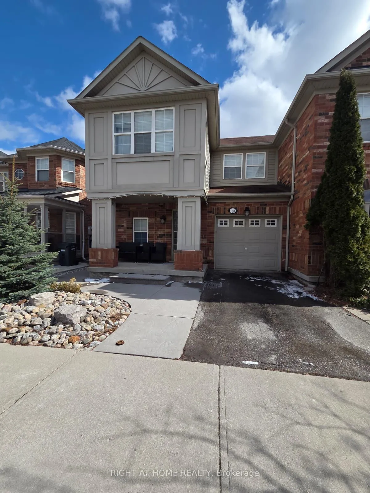 Photo 3 of 1156 Riddell Crescent, Milton, Beaty — HOMEH