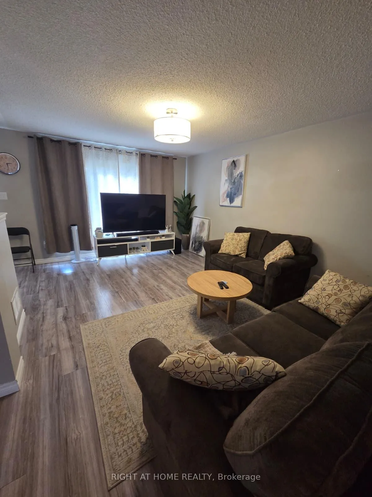 Photo 8 of 1156 Riddell Crescent, Milton, Beaty — HOMEH