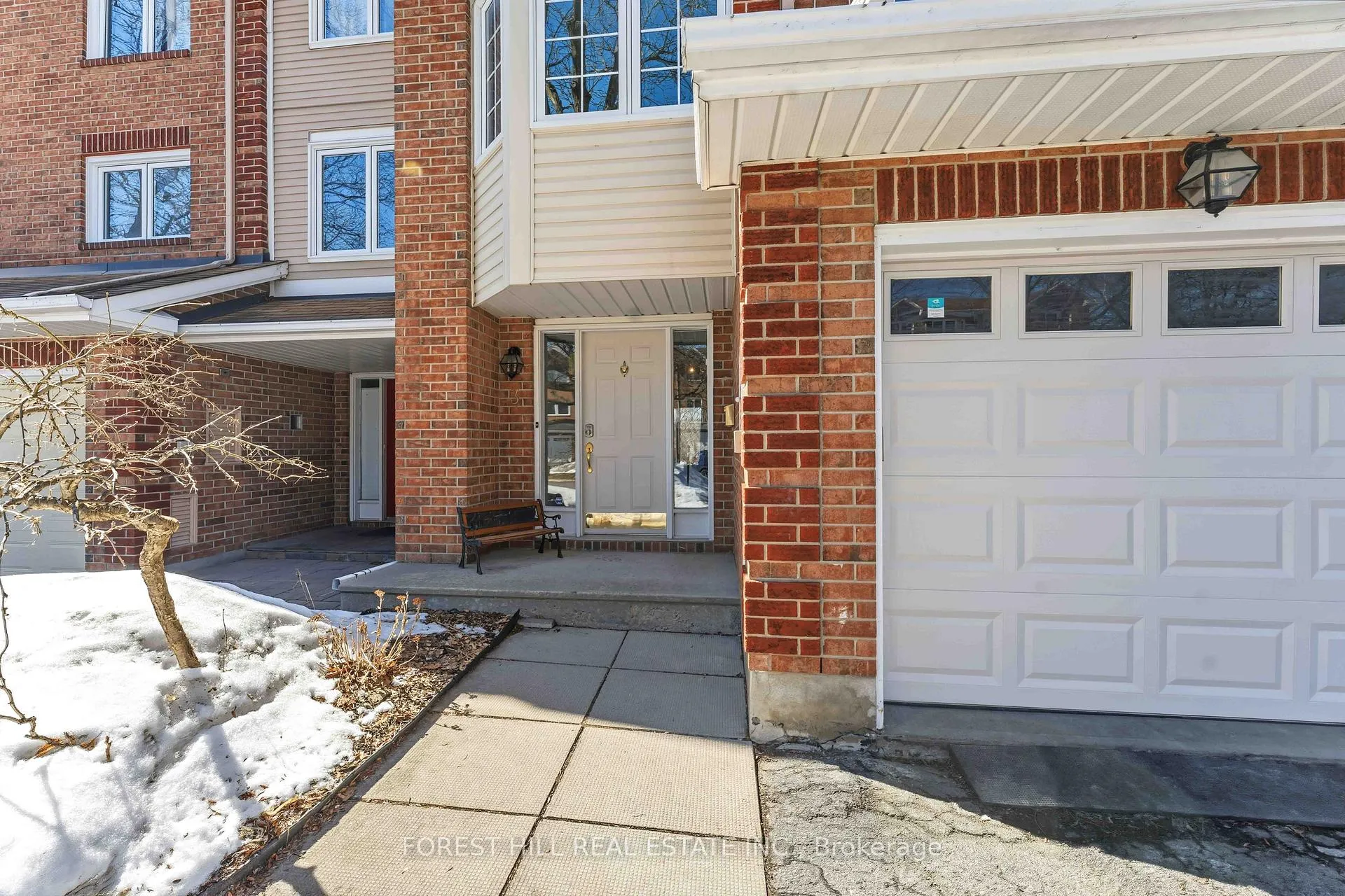 Photo 3 of 3 Mannington Court, Ottawa, Barrhaven - Cedargrove/Fraserdale — HOMEH
