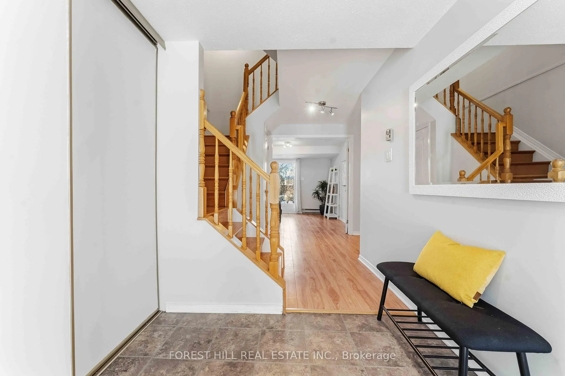 Photo 5 of 3 Mannington Court, Ottawa, Barrhaven - Cedargrove/Fraserdale — HOMEH