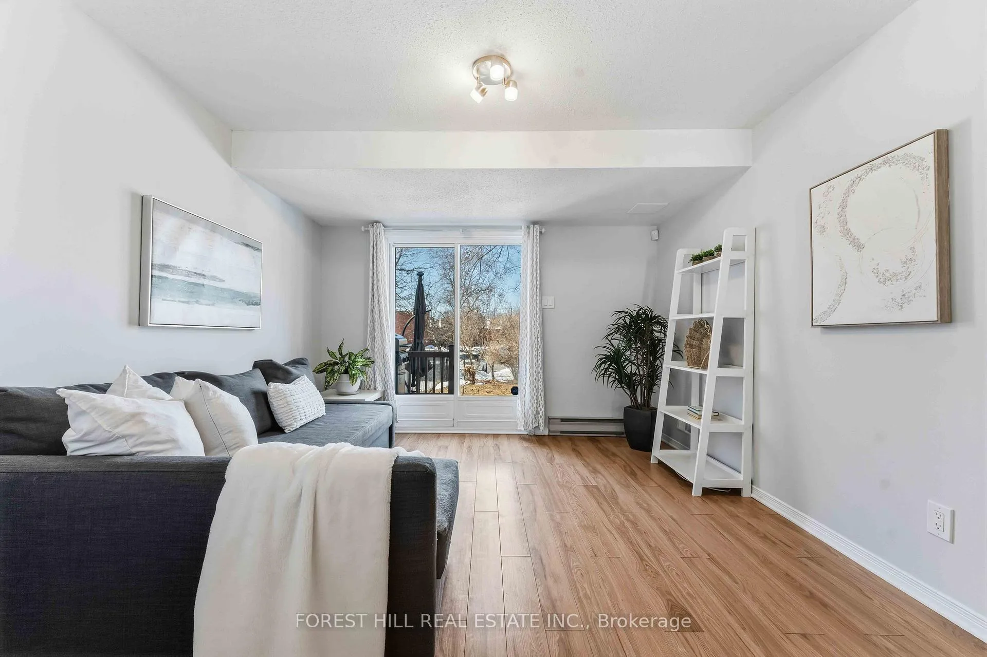 Photo 6 of 3 Mannington Court, Ottawa, Barrhaven - Cedargrove/Fraserdale — HOMEH