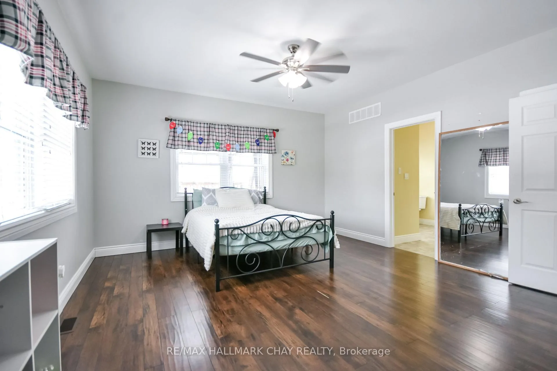 Photo 11 of 4936 Vasey Road, Midland — HOMEH