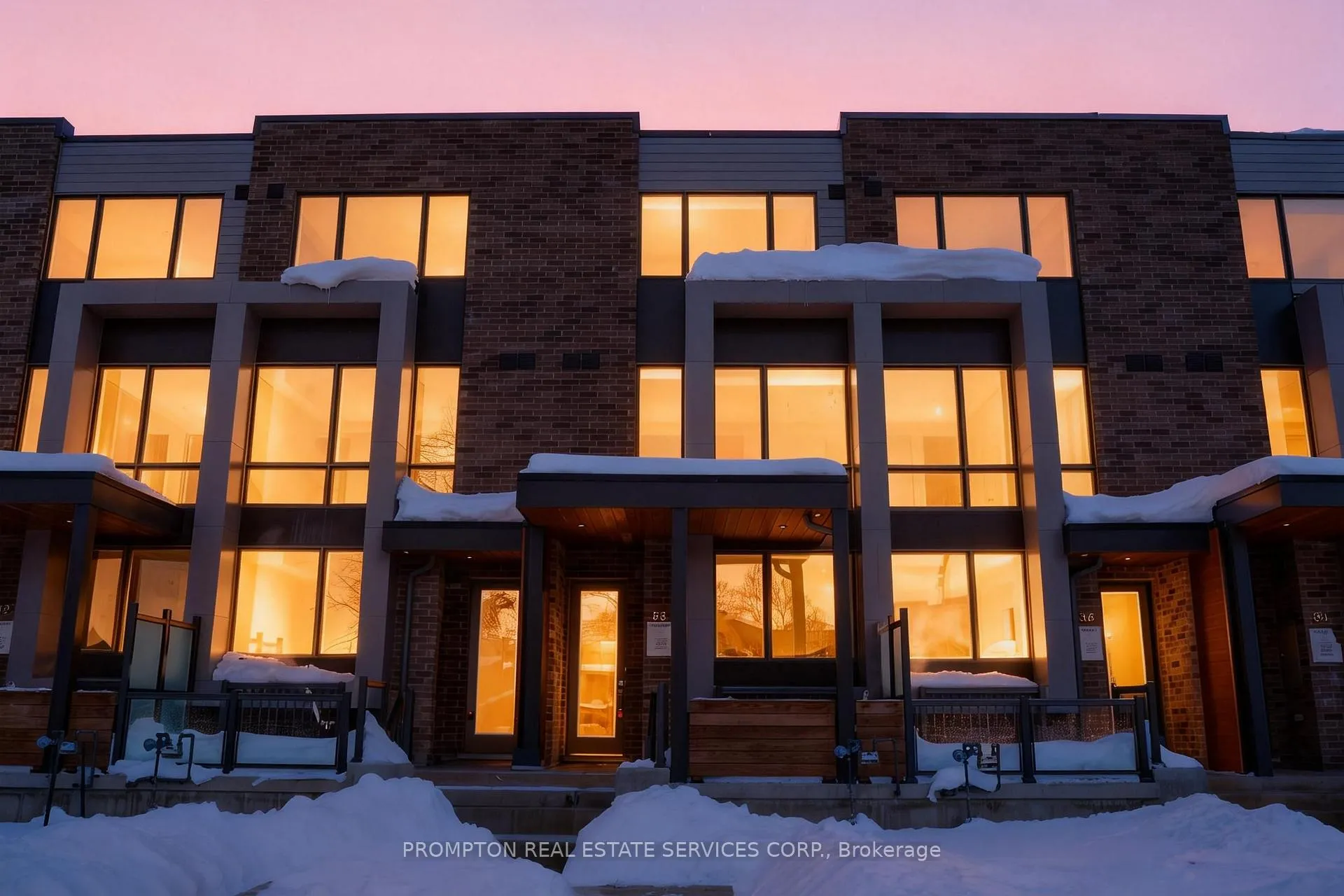Front of 38 Green Gardens Boulevard