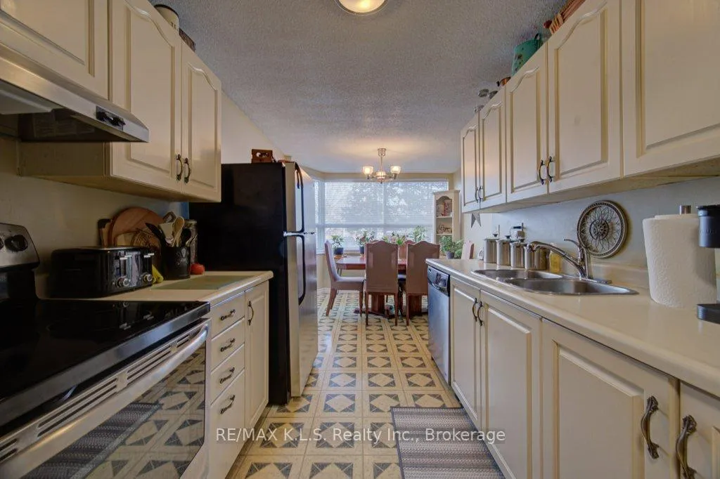 Photo 14 of Unit 115, 200 Jamieson Parkway, Cambridge — HOMEH