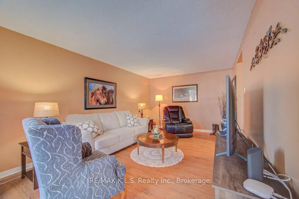 Photo 19 of Unit 115, 200 Jamieson Parkway, Cambridge — HOMEH