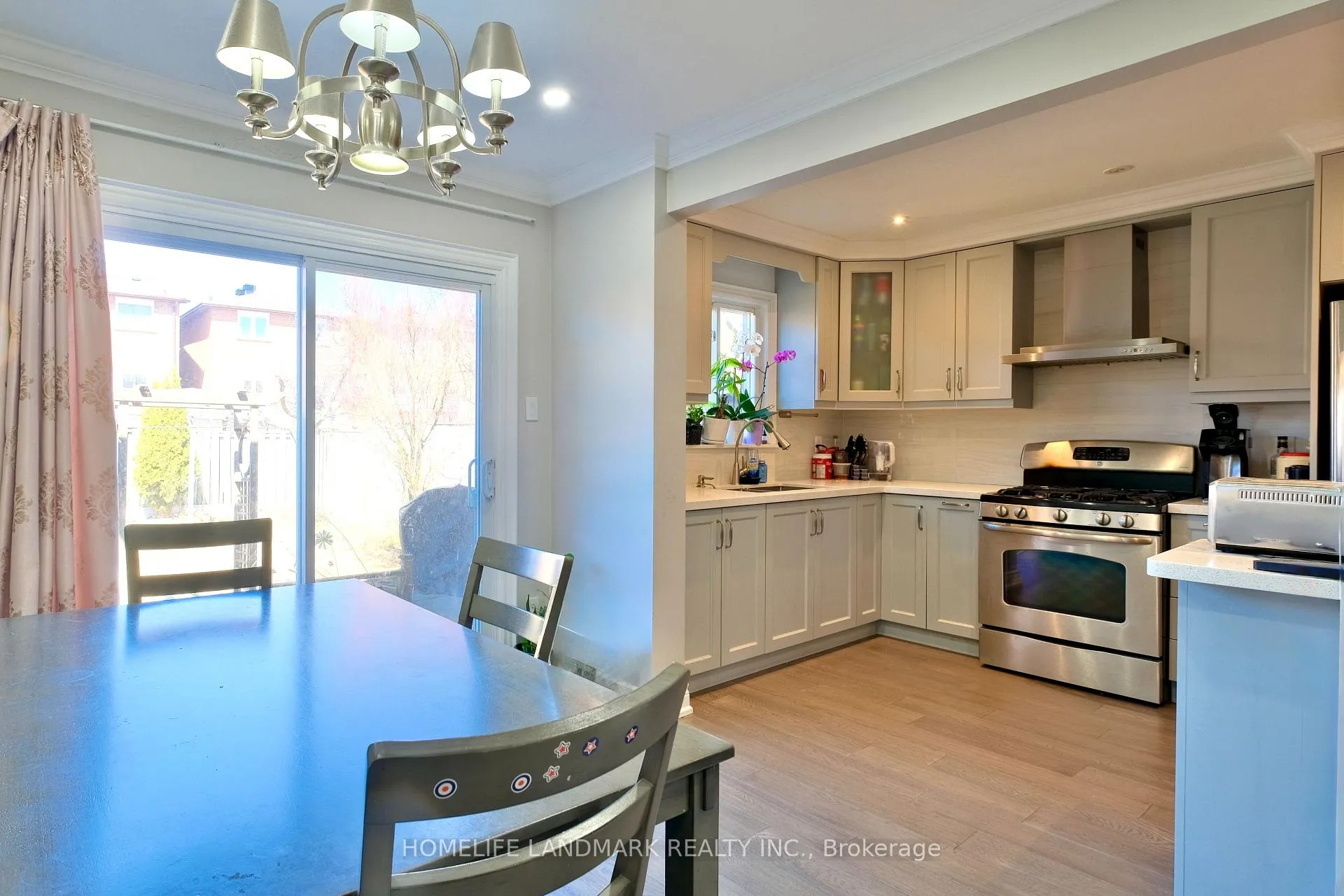 Photo 11 of 109 Tangmere Crescent, Markham, Milliken Mills East — HOMEH