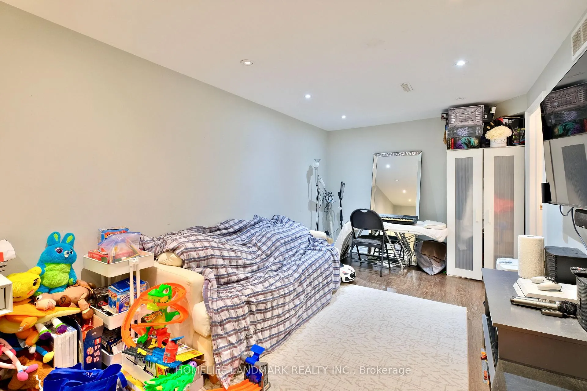 Photo 20 of 109 Tangmere Crescent, Markham, Milliken Mills East — HOMEH