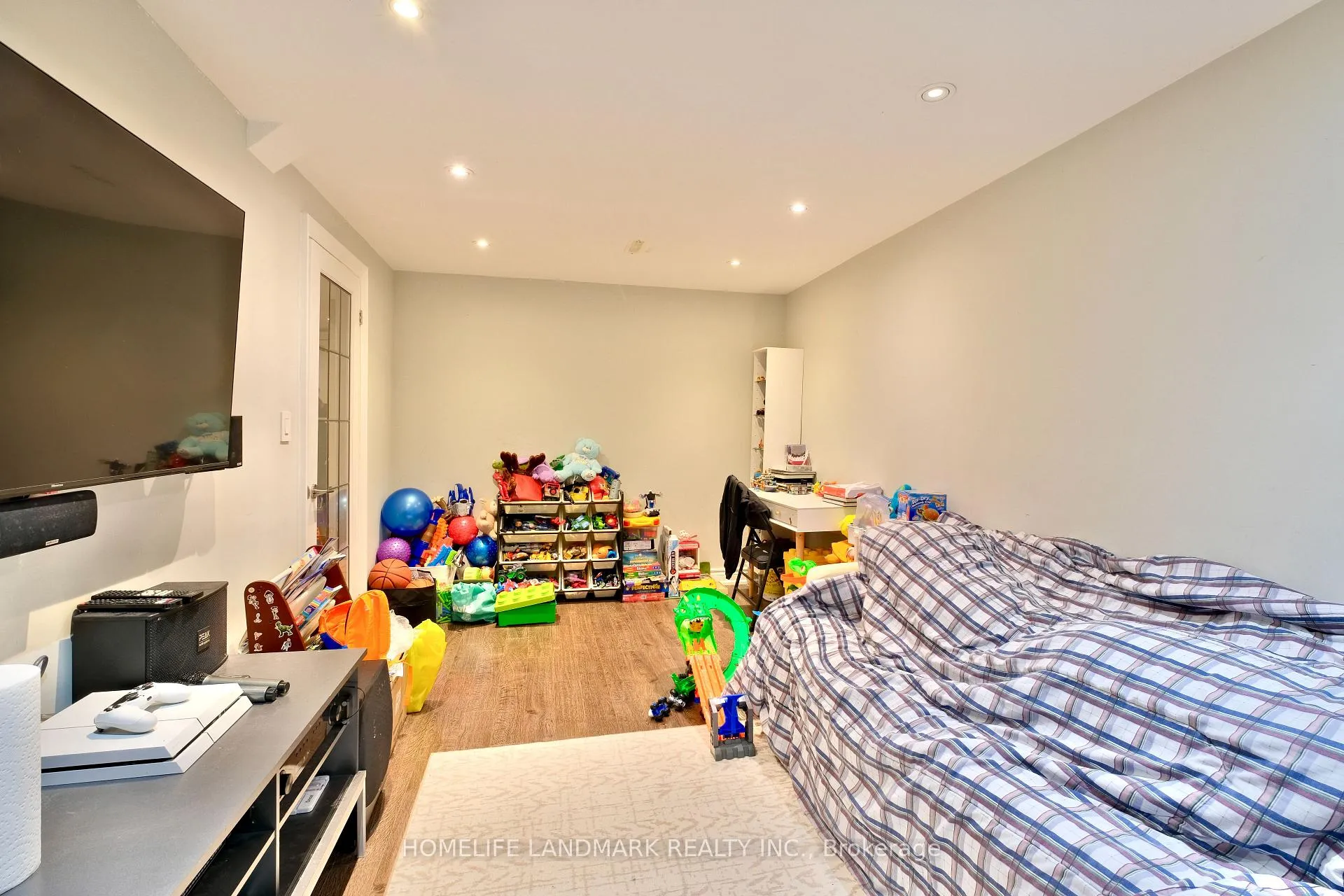 Photo 21 of 109 Tangmere Crescent, Markham, Milliken Mills East — HOMEH