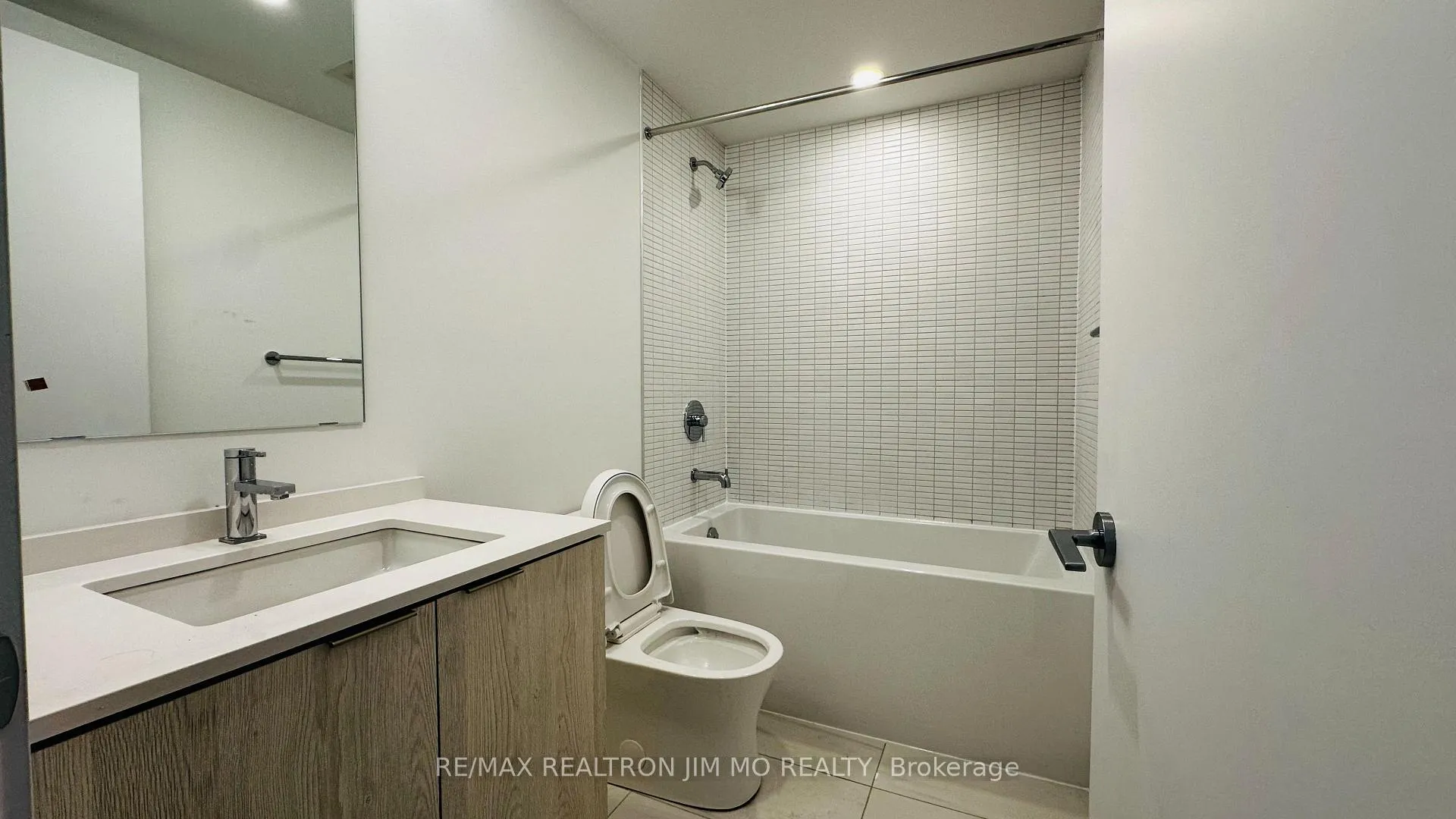 Photo 2 of Unit 1521, 1 Jarvis Street, Hamilton, Beasley — HOMEH