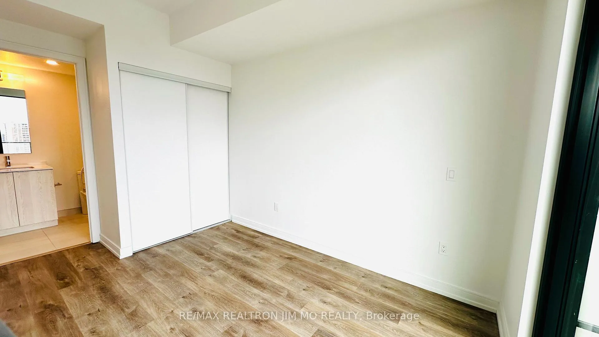 Photo 10 of Unit 1521, 1 Jarvis Street, Hamilton, Beasley — HOMEH