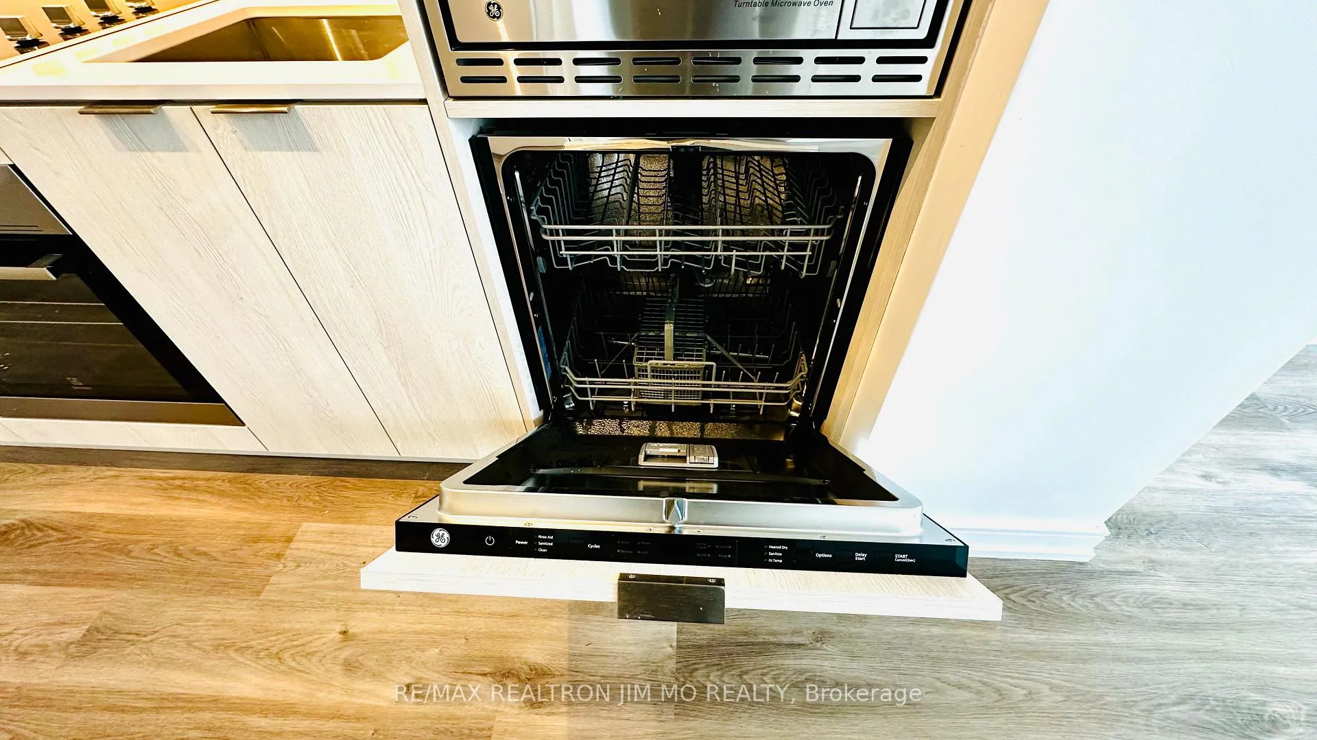 Photo 15 of Unit 1521, 1 Jarvis Street, Hamilton, Beasley — HOMEH