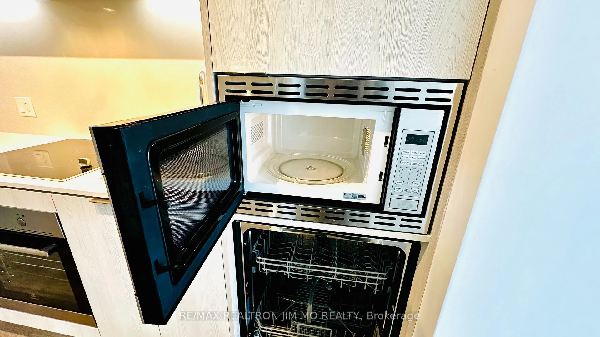 Photo 16 of Unit 1521, 1 Jarvis Street, Hamilton, Beasley — HOMEH