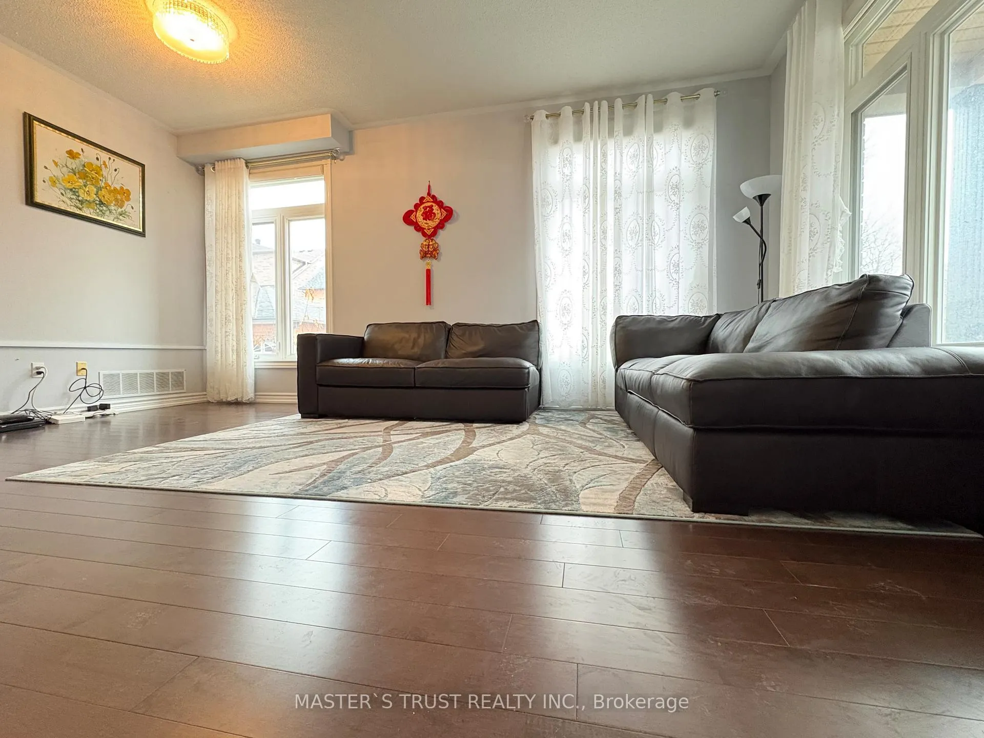 Photo 3 of 55 Russell Hill Road, Markham, Berczy — HOMEH