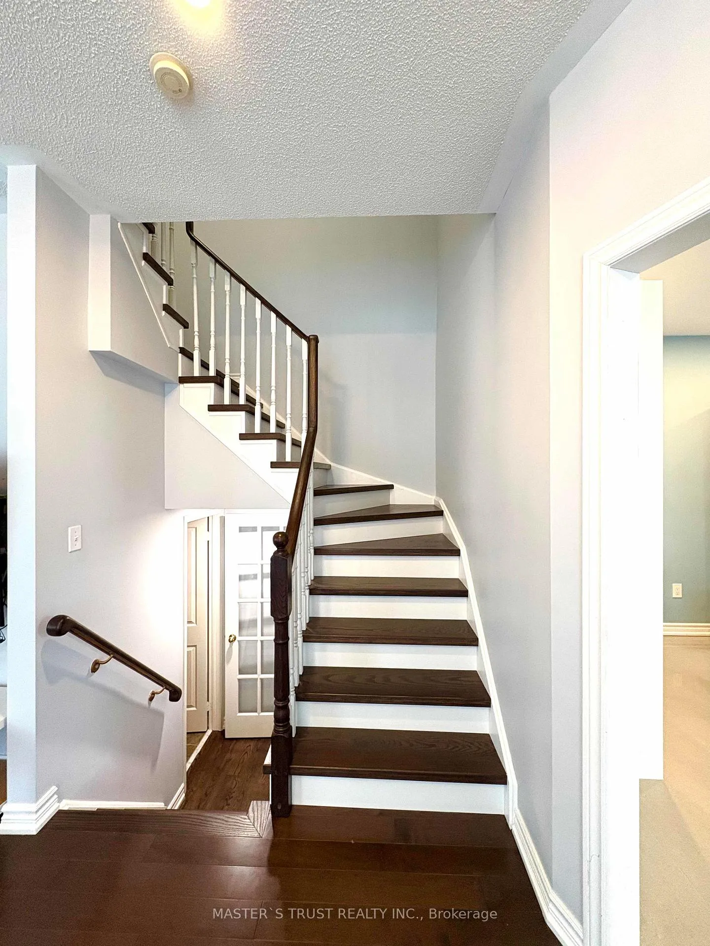 Photo 7 of 55 Russell Hill Road, Markham, Berczy — HOMEH
