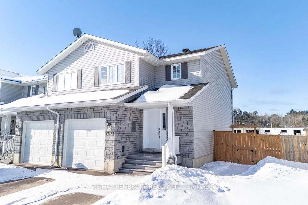 Photo 2 of 2095 Sandstone Crescent, Petawawa — HOMEH