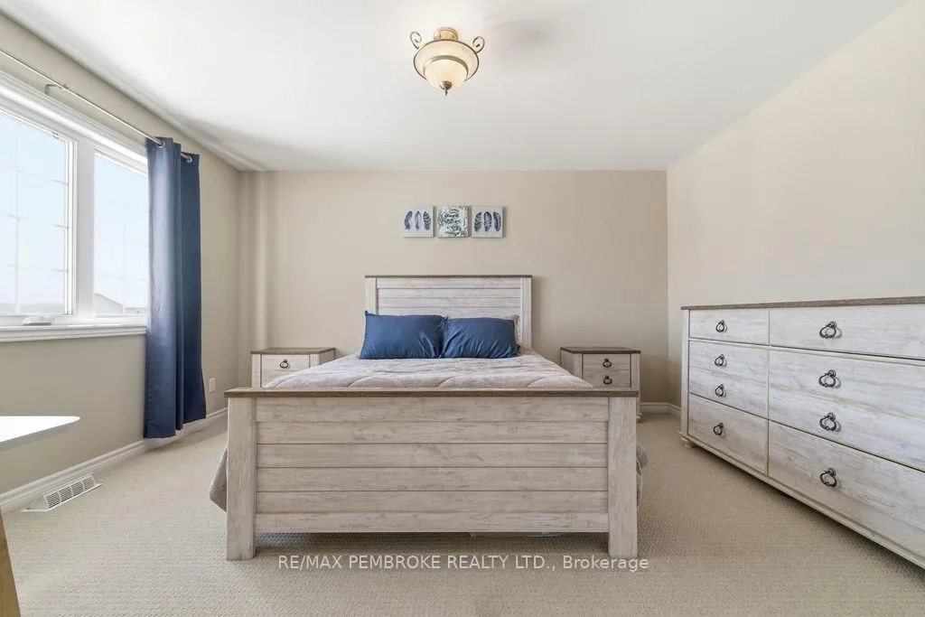 Photo 30 of 2095 Sandstone Crescent, Petawawa — HOMEH