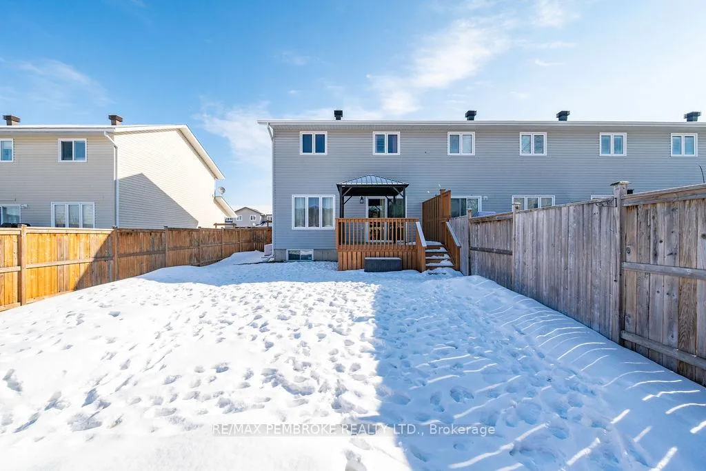 Photo 47 of 2095 Sandstone Crescent, Petawawa — HOMEH
