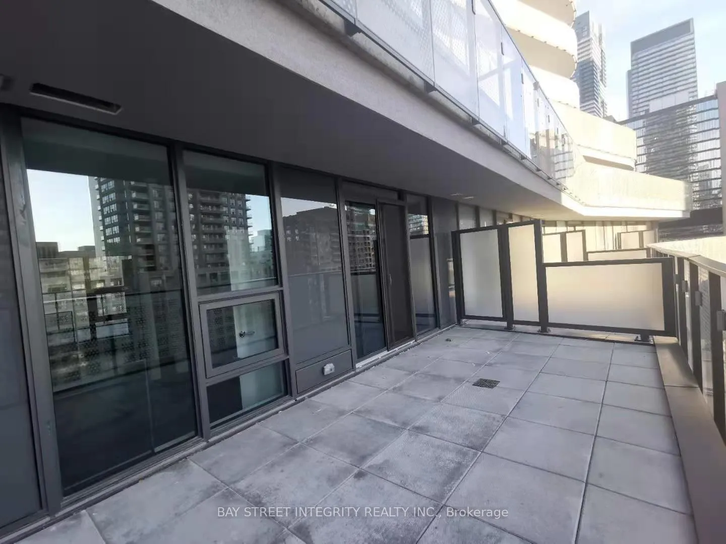 Photo 8 of Unit 610, 11 Wellesley Street, Toronto, Bay Street Corridor — HOMEH