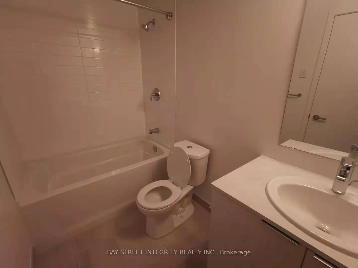 Photo 9 of Unit 610, 11 Wellesley Street, Toronto, Bay Street Corridor — HOMEH
