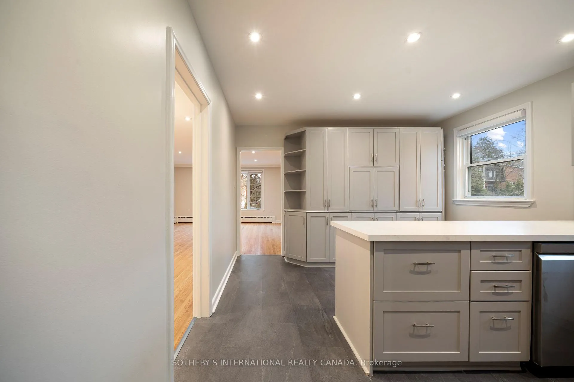 Photo 8 of Unit 2, 207 St. Clements Avenue, Toronto, Yonge-Eglinton — HOMEH