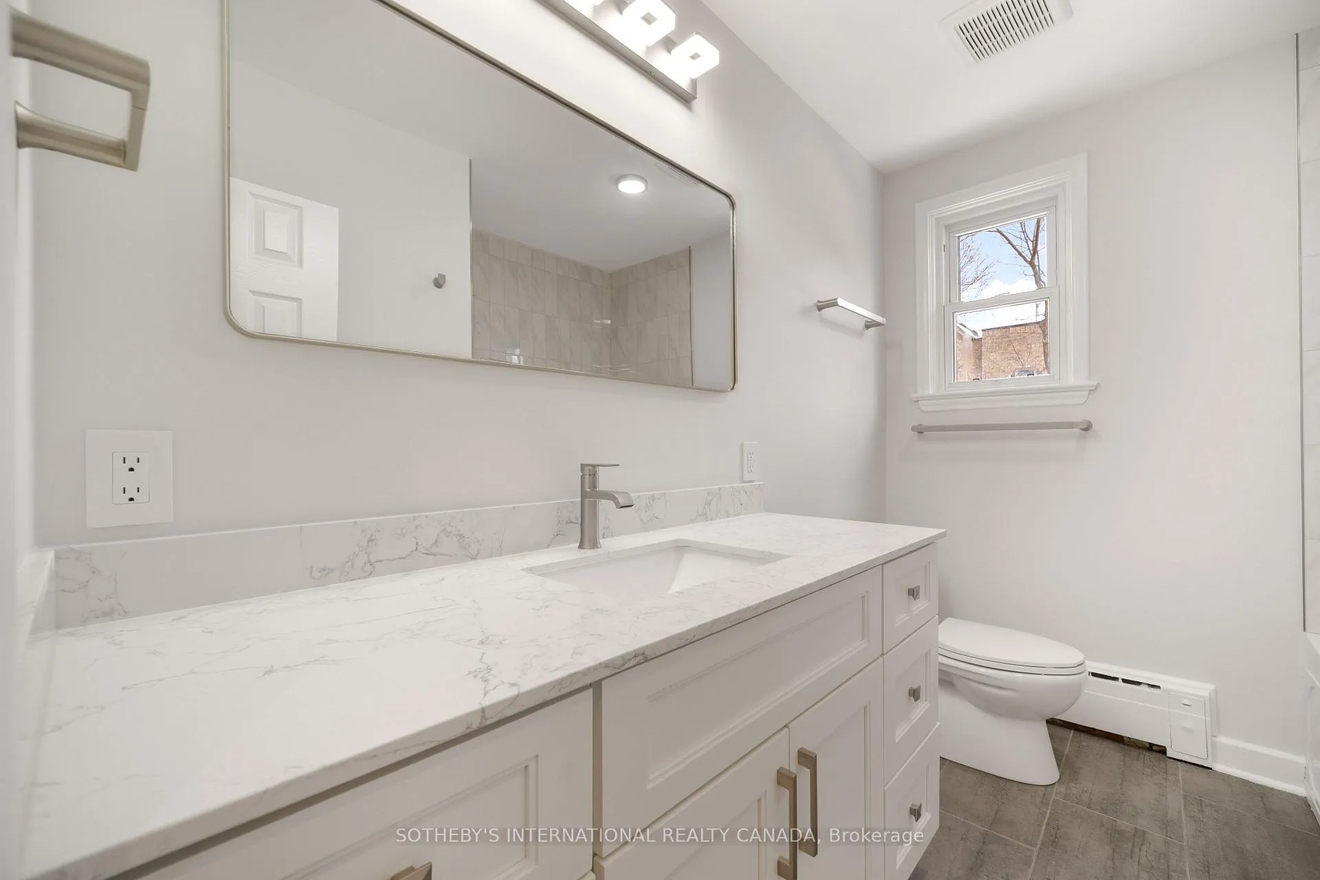 Photo 15 of Unit 2, 207 St. Clements Avenue, Toronto, Yonge-Eglinton — HOMEH