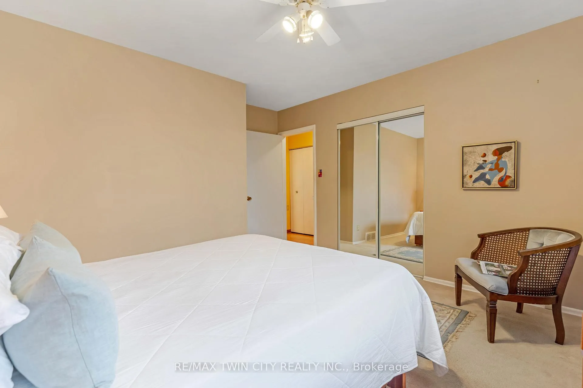 Photo 29 of 390 Tamarack Drive, Waterloo — HOMEH