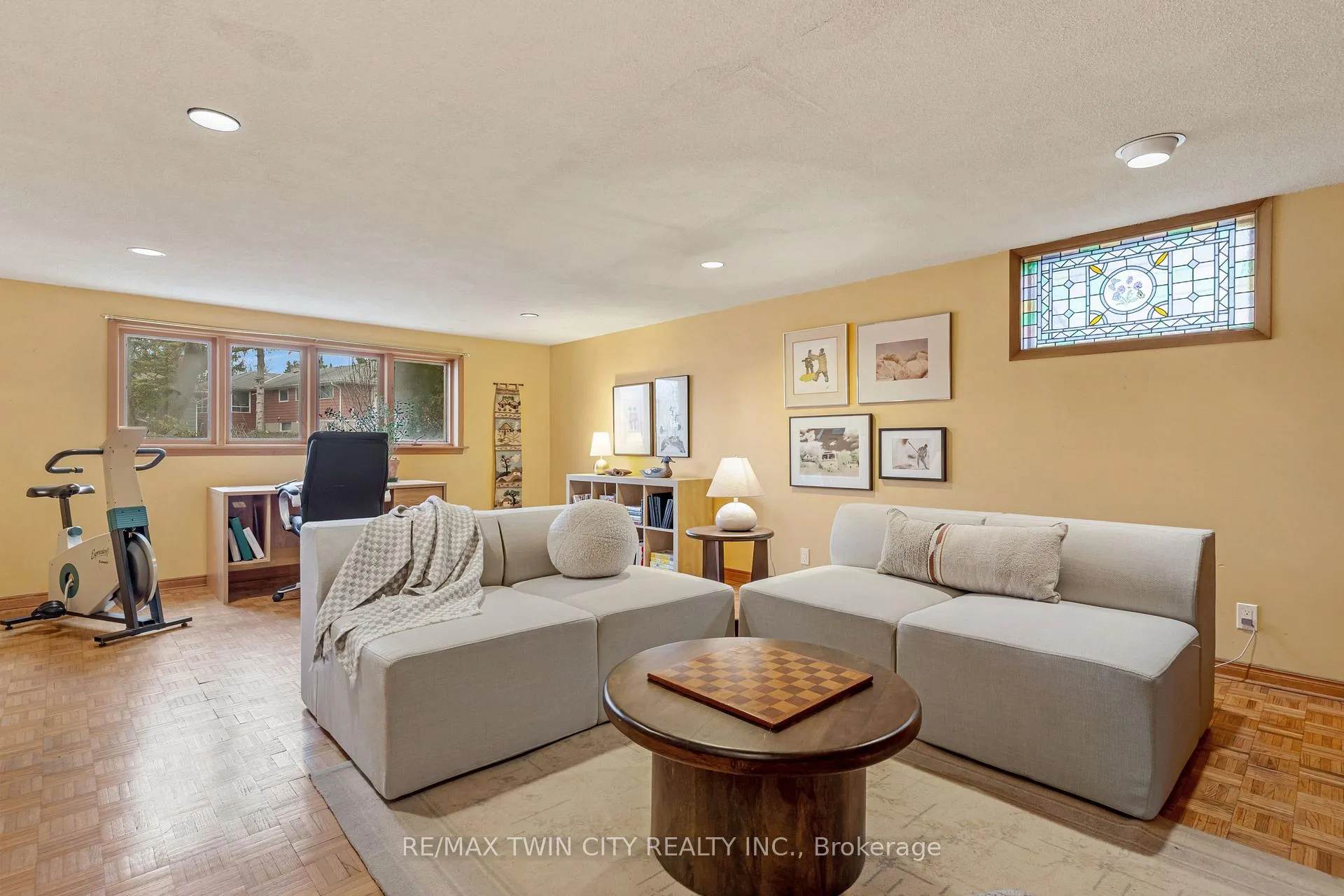 Photo 35 of 390 Tamarack Drive, Waterloo — HOMEH