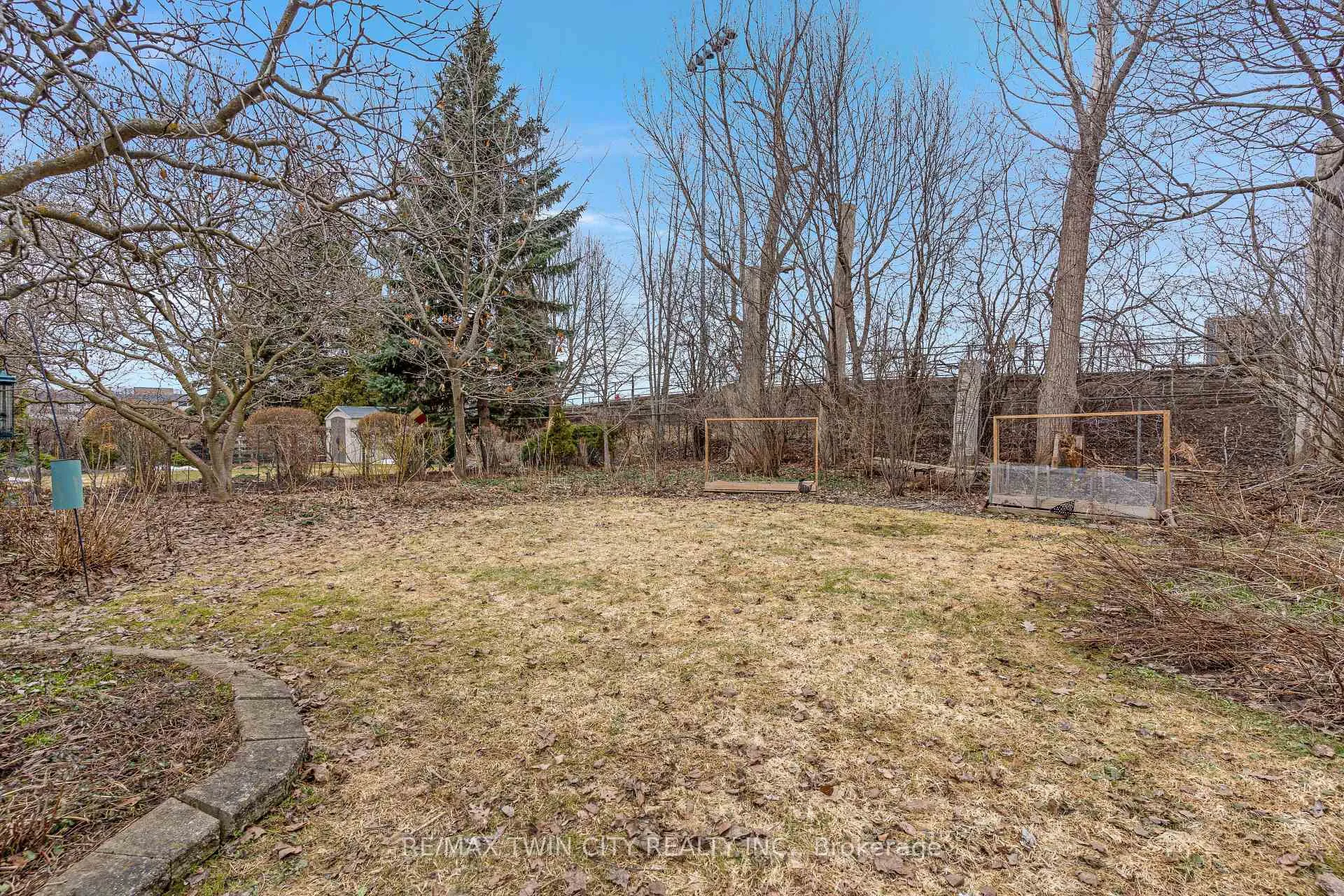 Photo 46 of 390 Tamarack Drive, Waterloo — HOMEH