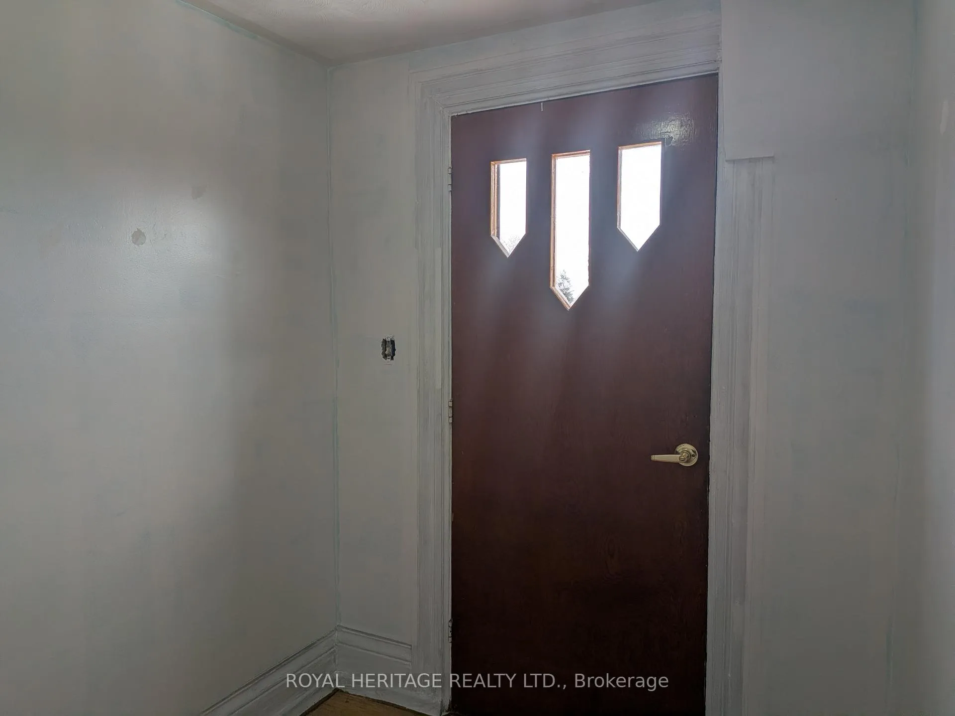 Photo 2 of Unit 1, 75 Charles Street, Oshawa, Central — HOMEH