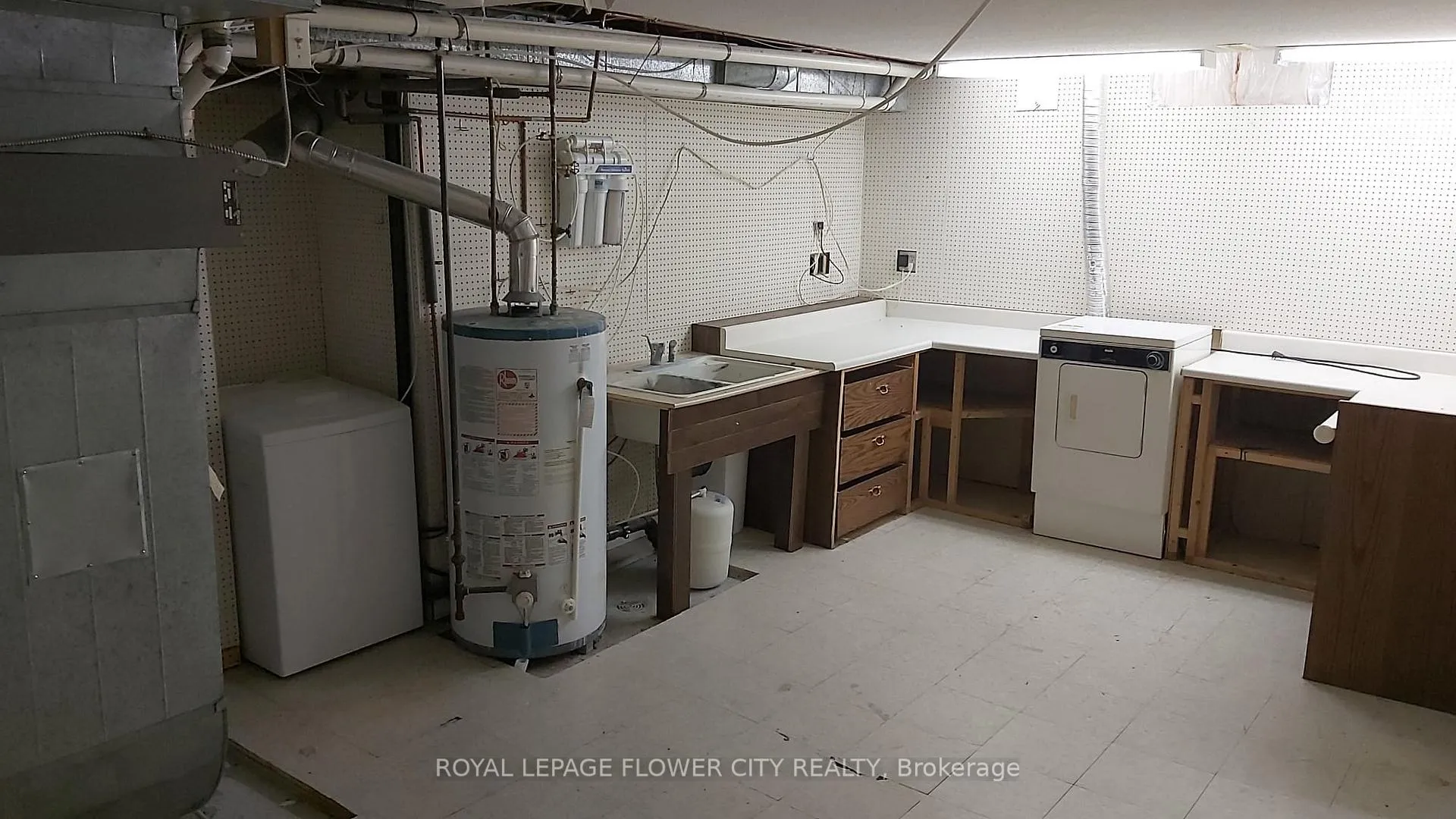 Photo 7 of Unit Basement, 22 Perkinsfield Street, Whitby, Blue Grass Meadows — HOMEH
