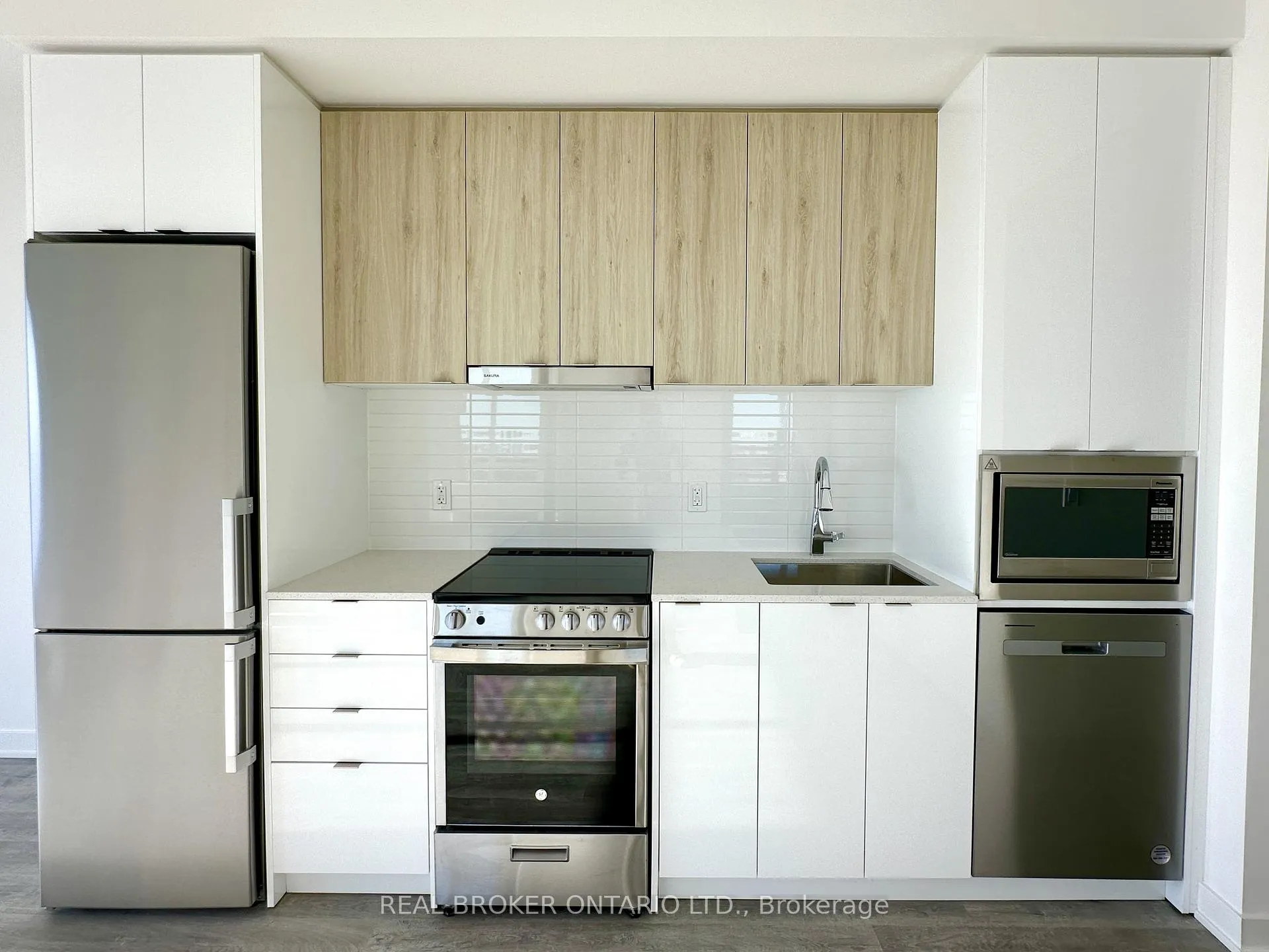 Photo 5 of Unit 1902A, 30 Upper Mall Way, Vaughan, Brownridge — HOMEH