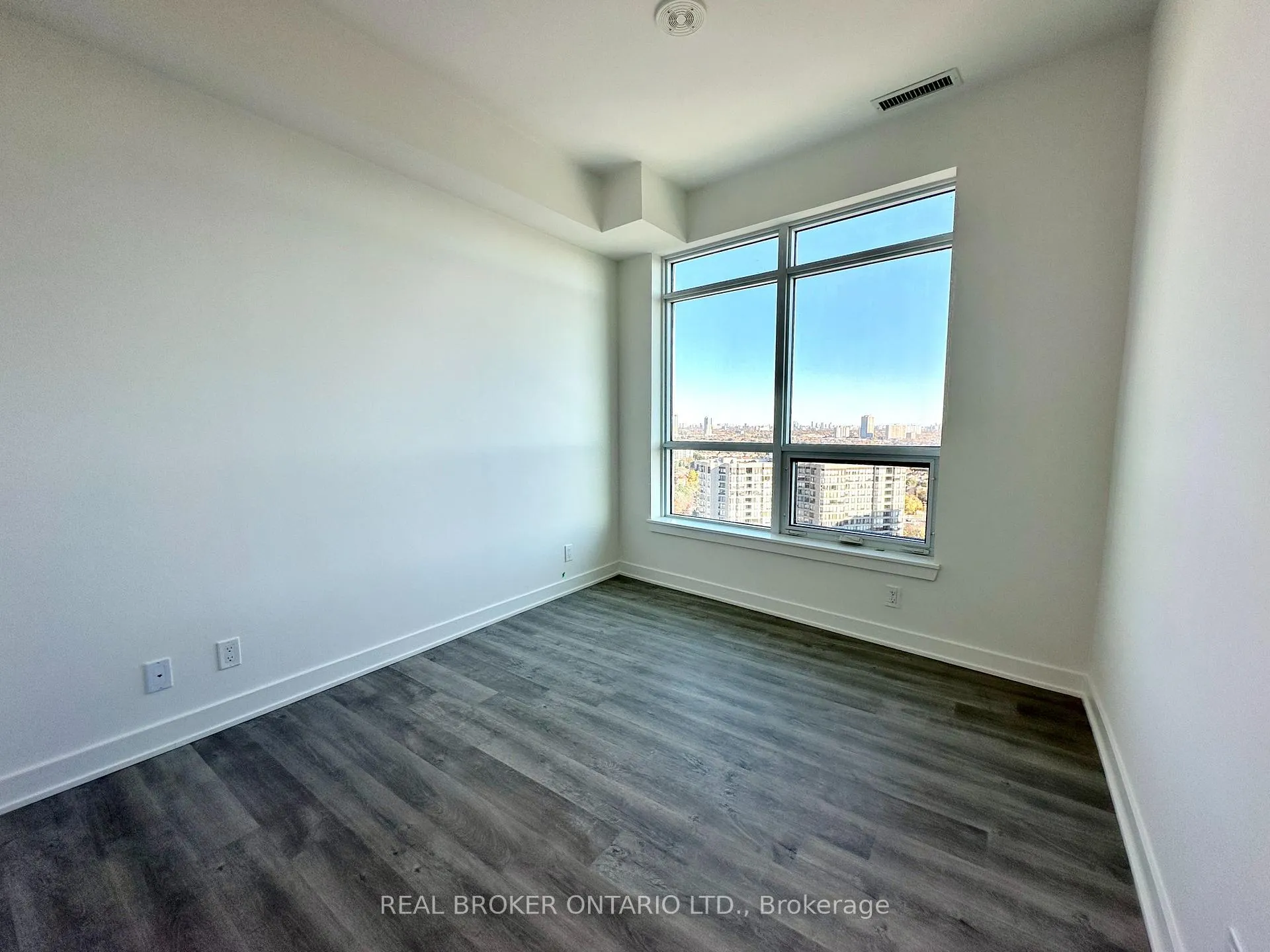 Photo 14 of Unit 1902A, 30 Upper Mall Way, Vaughan, Brownridge — HOMEH